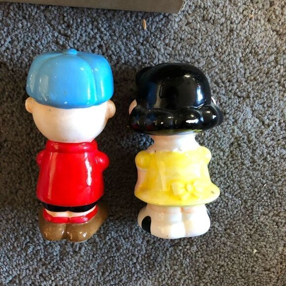 VINTAGE BENJAMIN & MEDWIN PEANUTS CHARLIE BROWN LUCY SALT SHAKERS NEW IN BOX - Picture 8 of 11